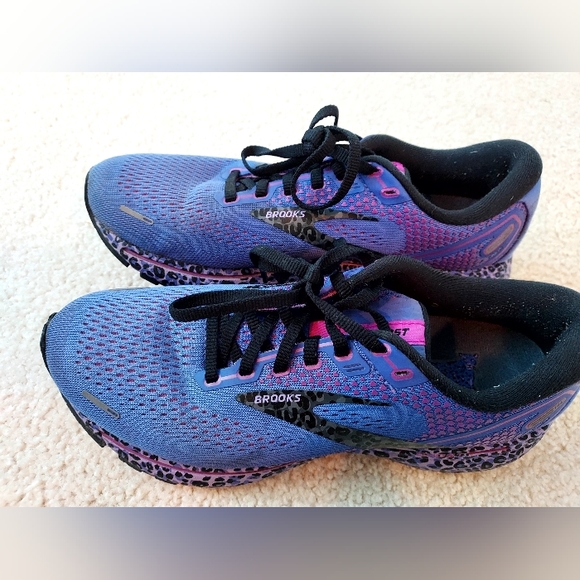 Brooks Shoes Brooks Ghost 4 Electric Cheetah Sneakers Poshmark